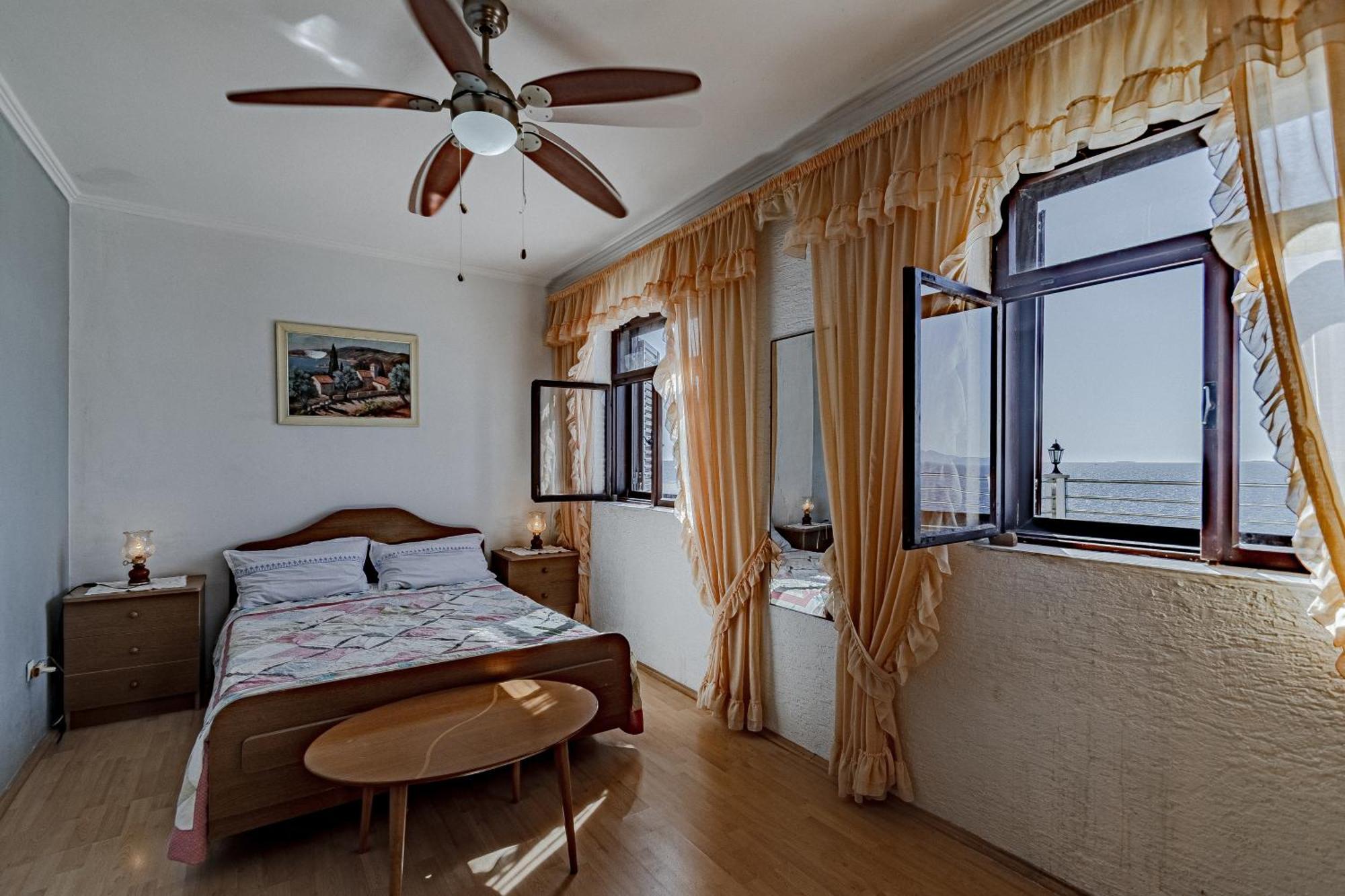 Family Friendly Apartments With A Swimming Pool Zavalatica, Korcula - 183 מראה חיצוני תמונה
