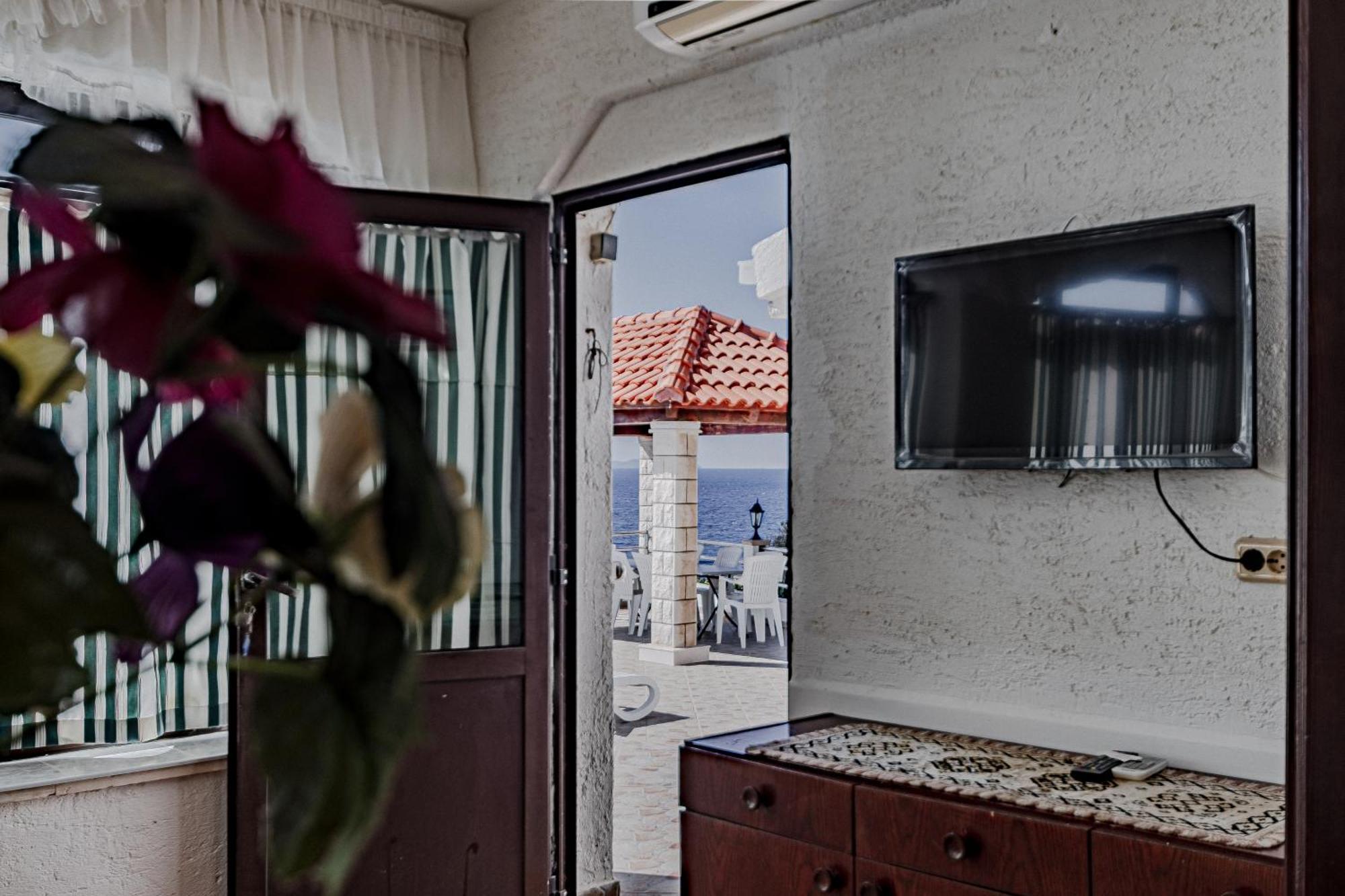Family Friendly Apartments With A Swimming Pool Zavalatica, Korcula - 183 חדר תמונה