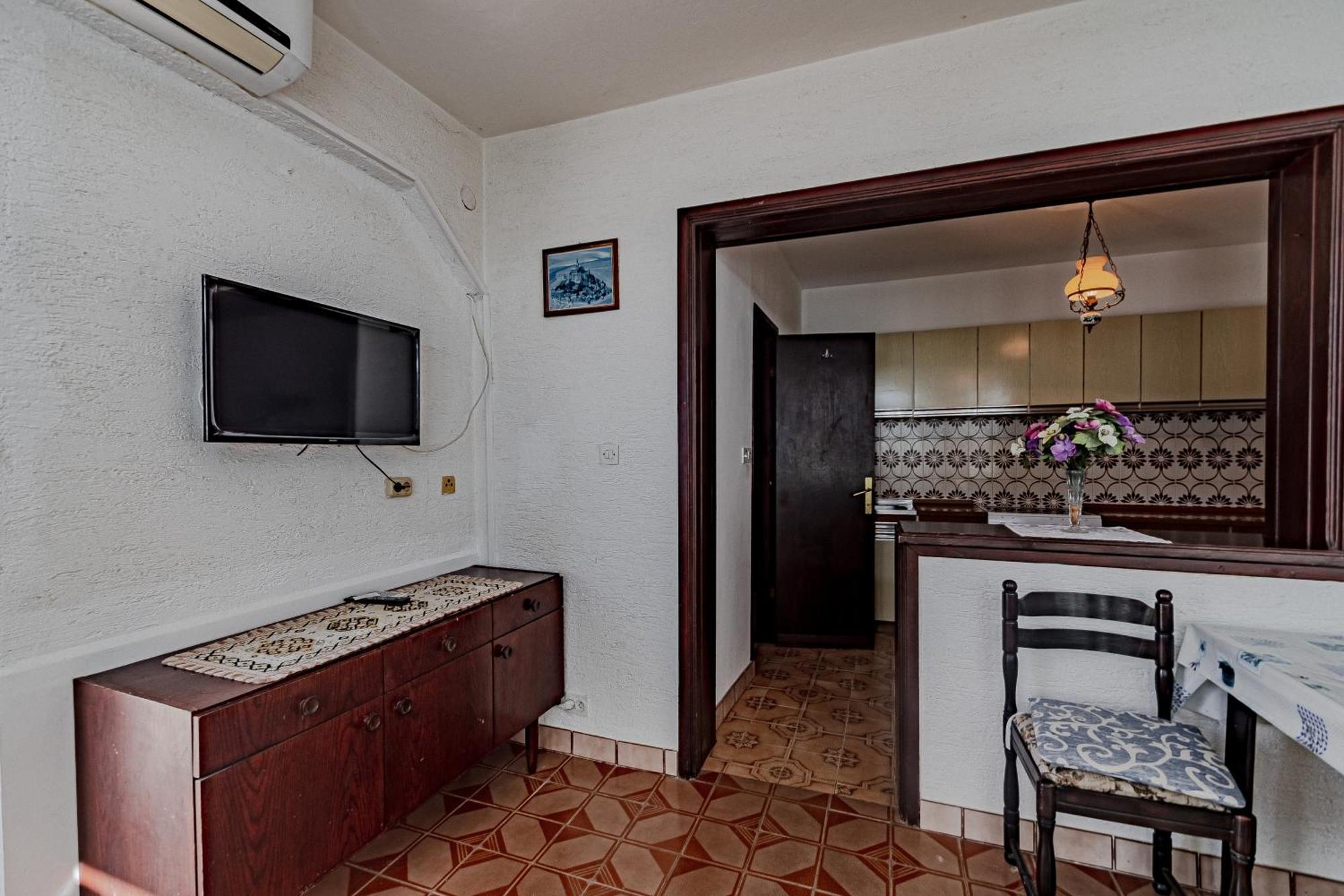 Family Friendly Apartments With A Swimming Pool Zavalatica, Korcula - 183 חדר תמונה
